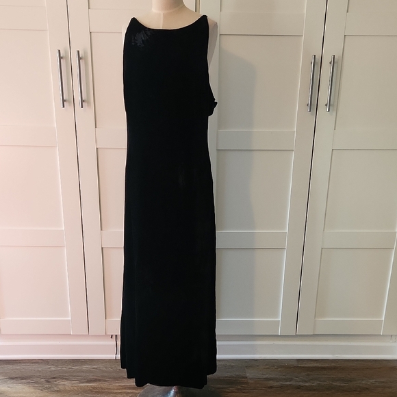 Caslon Black Velvet open back evening Gown Size 14 - Picture 1 of 9
